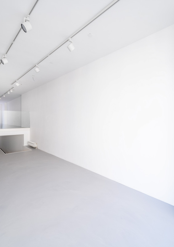 Spacious multi-floor gallery space