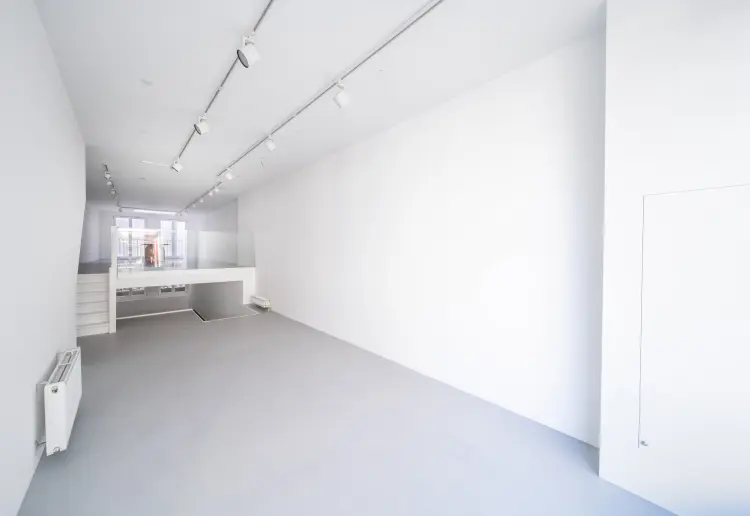Spacious multi-floor gallery space