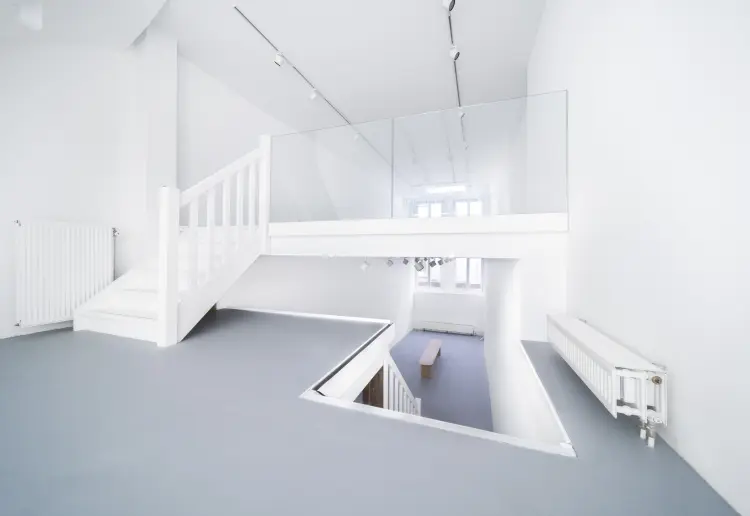 Spacious multi-floor gallery space