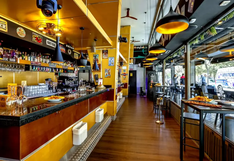 ESPACIO PARA FIESTAS PRIVADAS - RODAJES