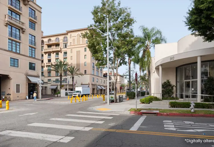 Prime Beverly Hills Pop Up Space Steps from Rodeo Drive