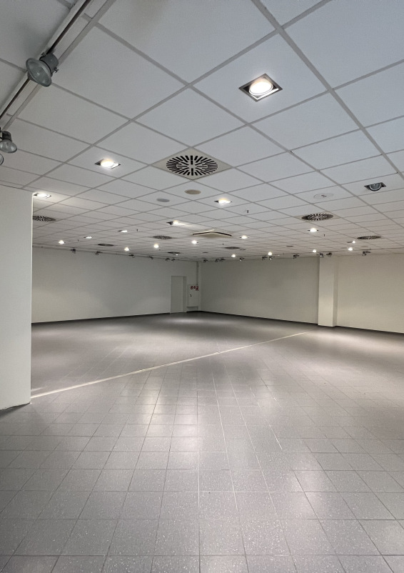 Großzügige Ladenfläche im Prohlis Zentrum – 513 m², Jacob-Winter-Platz 13