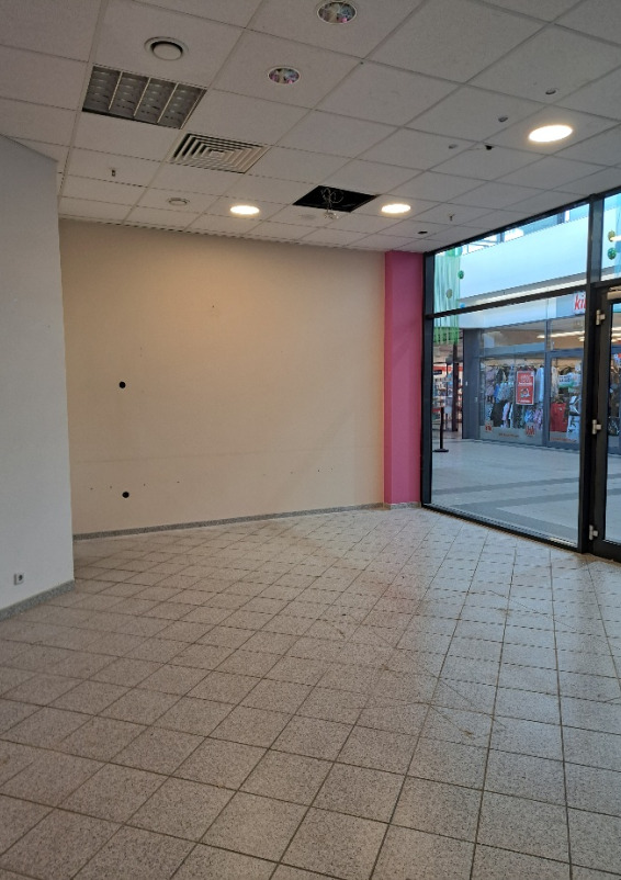 Kompakte Gewerbefläche mit Lager/Nebenraum – Prohlis Zentrum