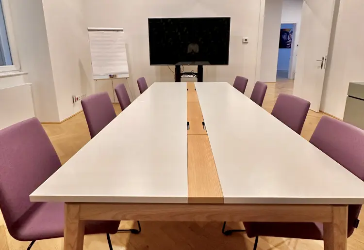 123C Smart Meeting Space