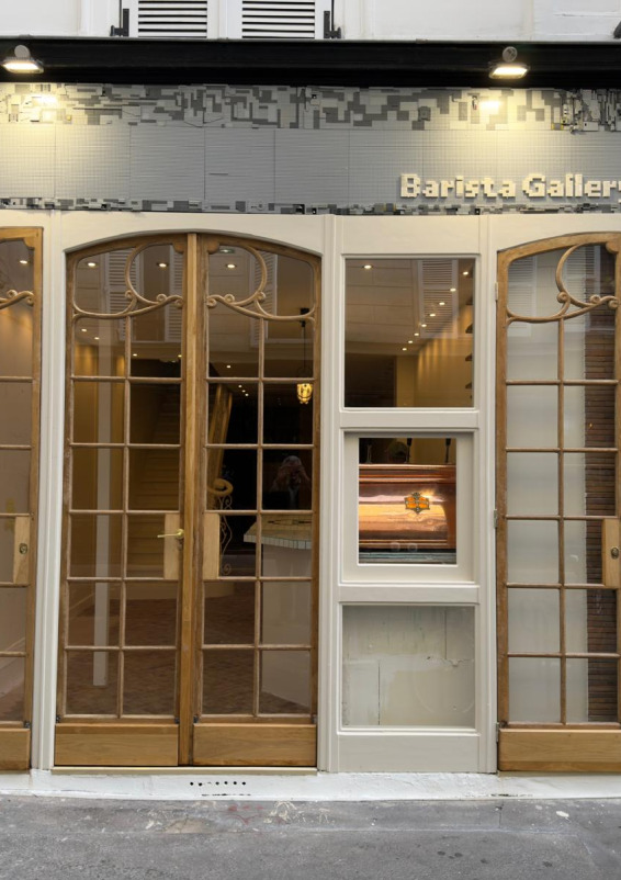 Entire art gallery in 4th arrondissement of Paris
