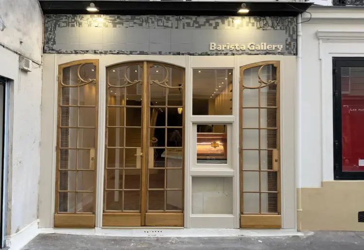 Entire art gallery in 4th arrondissement of Paris