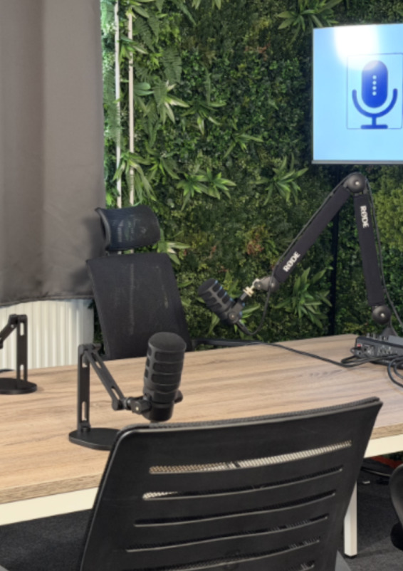 Luxe Video- & Podcaststudio in Amsterdam (Inclusief Apparatuur)