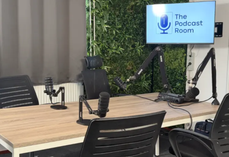 Luxe Video- & Podcaststudio in Amsterdam (Inclusief Apparatuur)