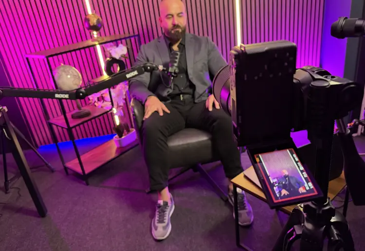 Luxe Video- & Podcaststudio in Amsterdam (Inclusief Apparatuur)