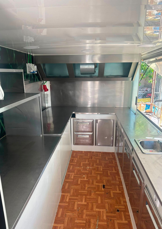 Foodtruck to Rent