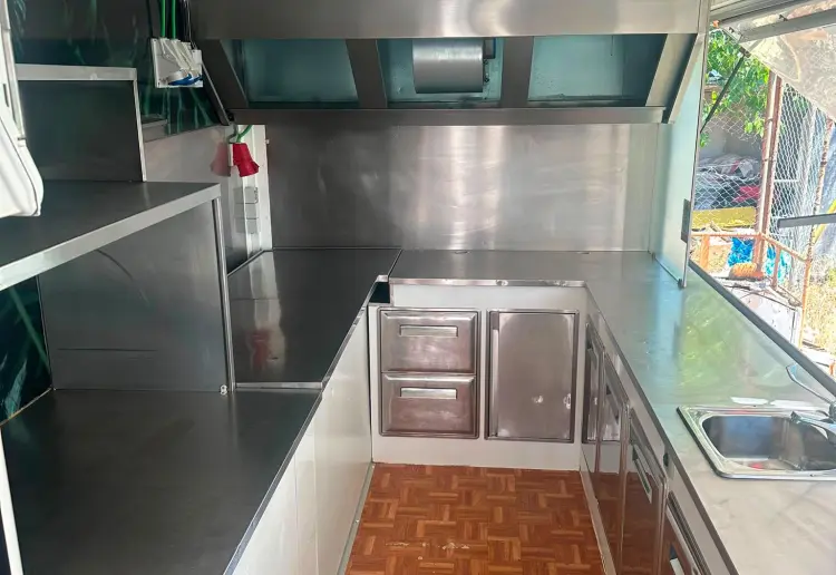 Foodtruck to Rent