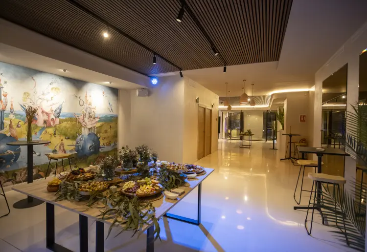 Singular Event Space in the Heart of Valencia