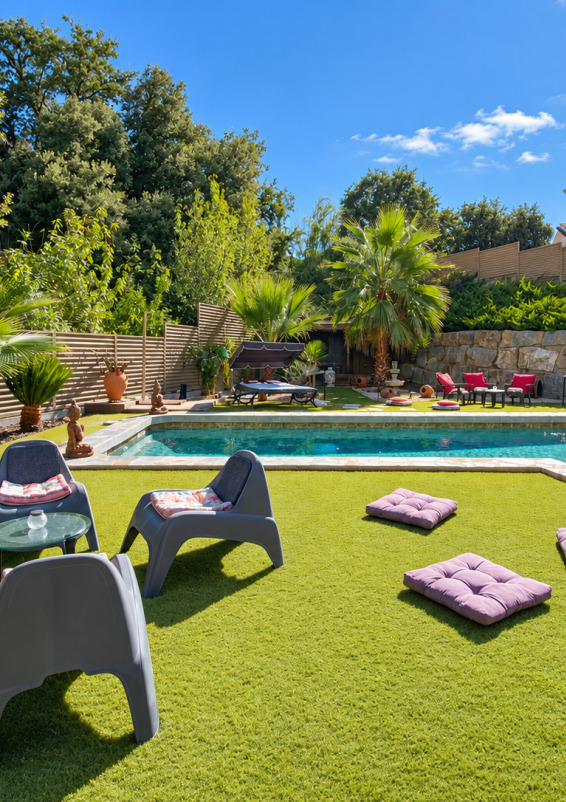 Three-storey rustic house with swimming pool, garden and large covered porch