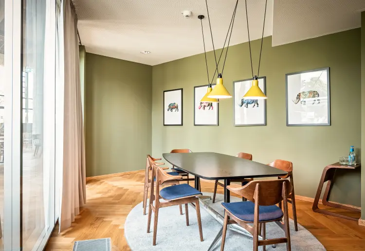 Private meeting room (MR 0.1)