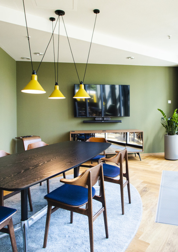 Private meeting room (MR 0.1)