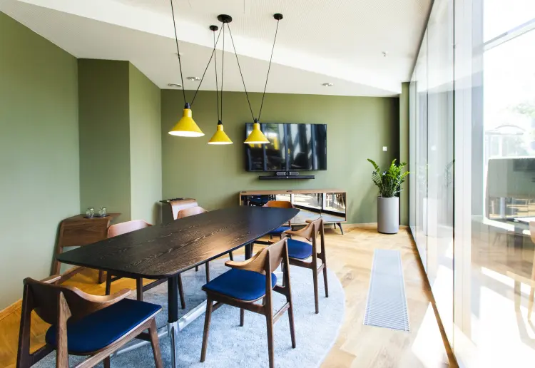 Private meeting room (MR 0.1)