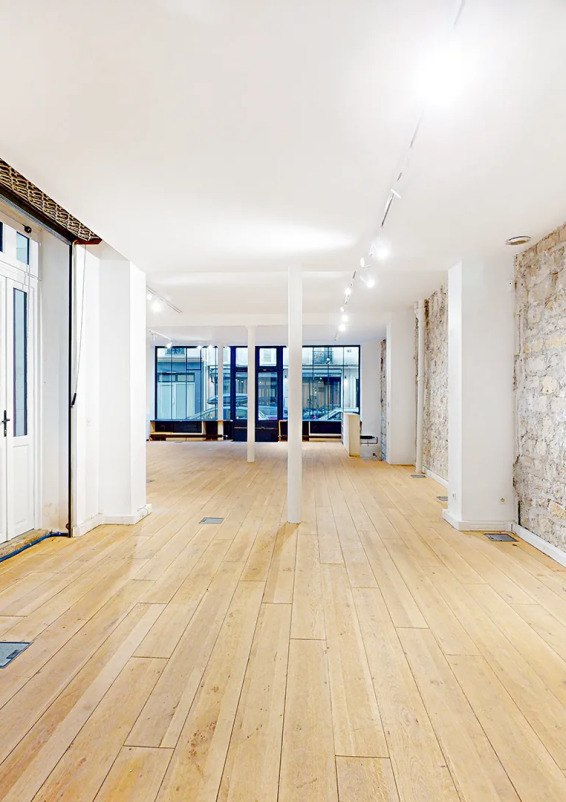 Le showroom vitrine, rue des Tournelles