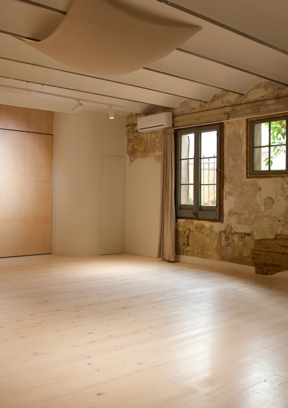 Tarima, estudio.