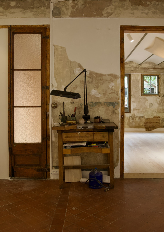 Tarima, estudio.