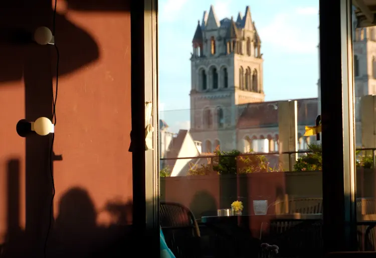 F32 Rooftop Bar