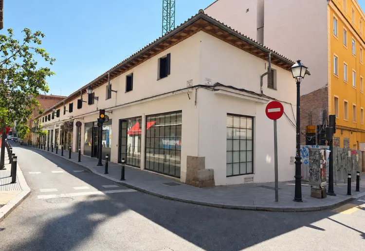 Design-Led Pop-Up Space in Central Madrid