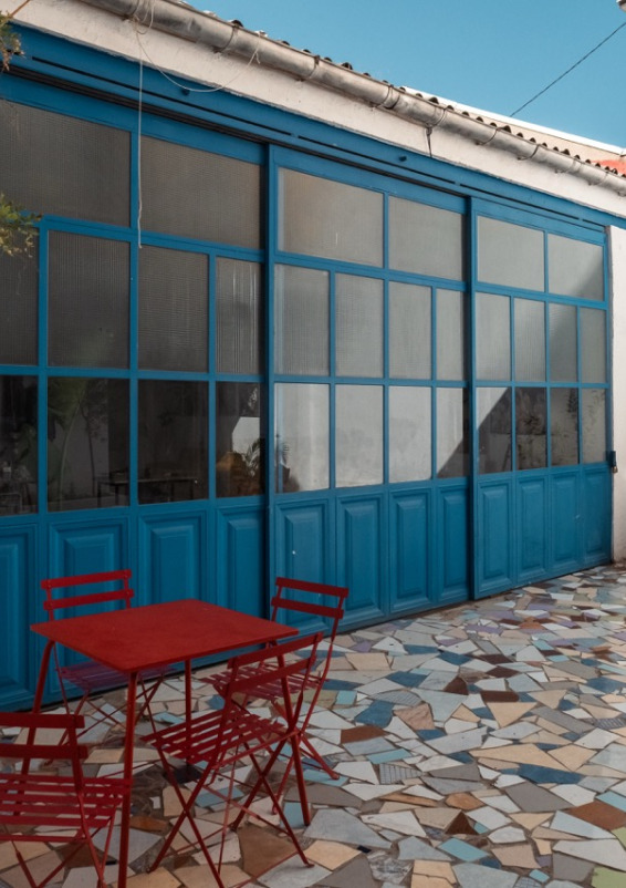 Art Warehouse with Beautiful Patio