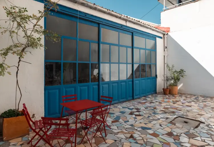 Art Warehouse with Beautiful Patio