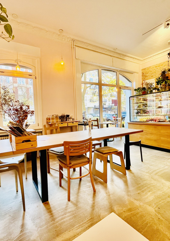 COLORFUL, FLEXIBLE POP-UP SPACE IN CENTRAL BERLIN AREA