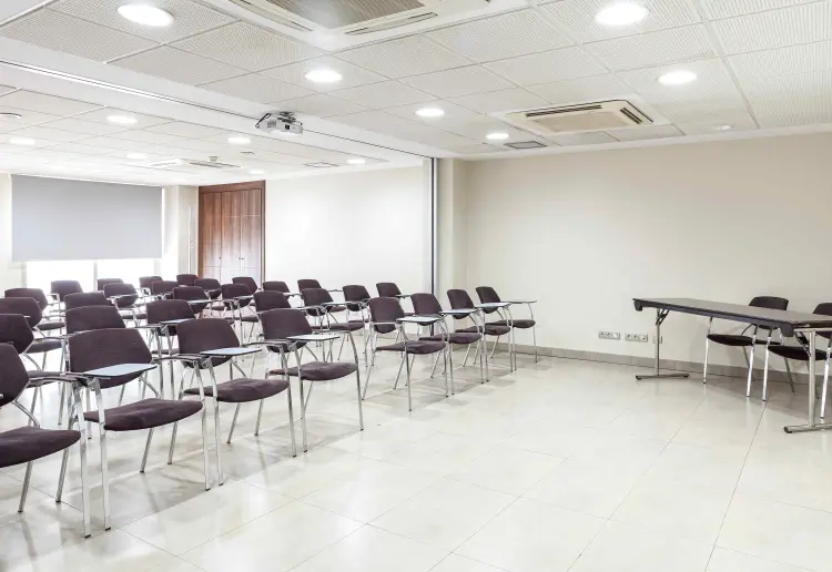 Sala de reuniones Viena Capellanes
