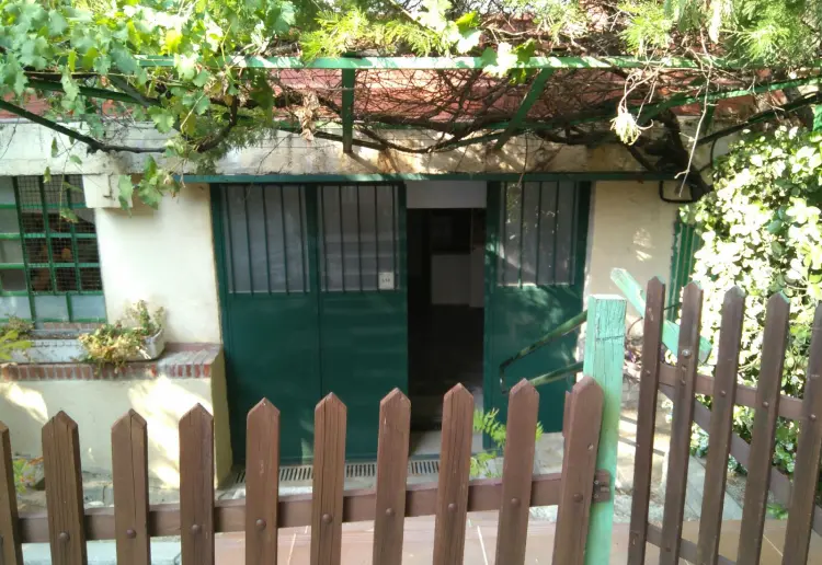 Local taller con encanto, luz y aire libre
