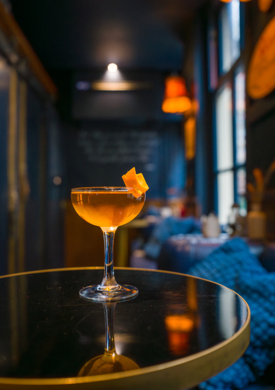 Central Cocktail Bar with a Traditional Amsterdam Vibe