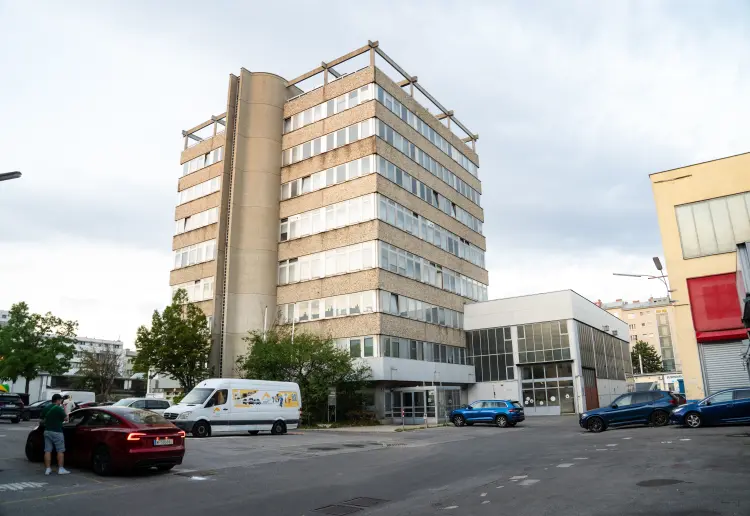 Exclusive Event Venue with Panoramic Views of Vienna