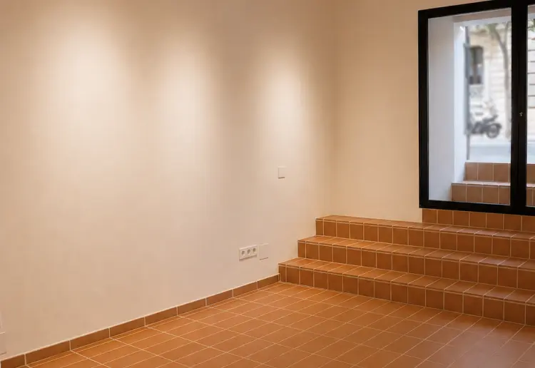 Un espacio diáfano, luminoso y fácilmente adaptable a diferentes formatos de uso.