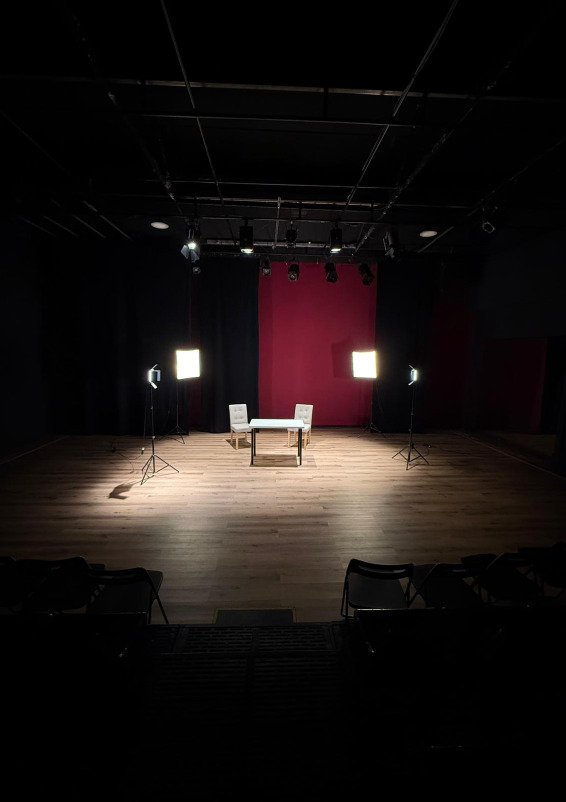 Excelente sala amplia en el centro de la ciudad
