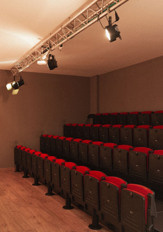 Teatro íntimo y galería de arte a un paso de Recoletos