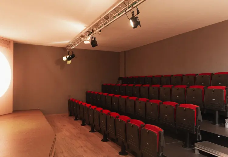 Teatro íntimo y galería de arte a un paso de Recoletos