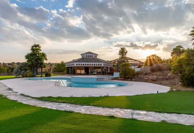 VILLA LUXURY MADRID
