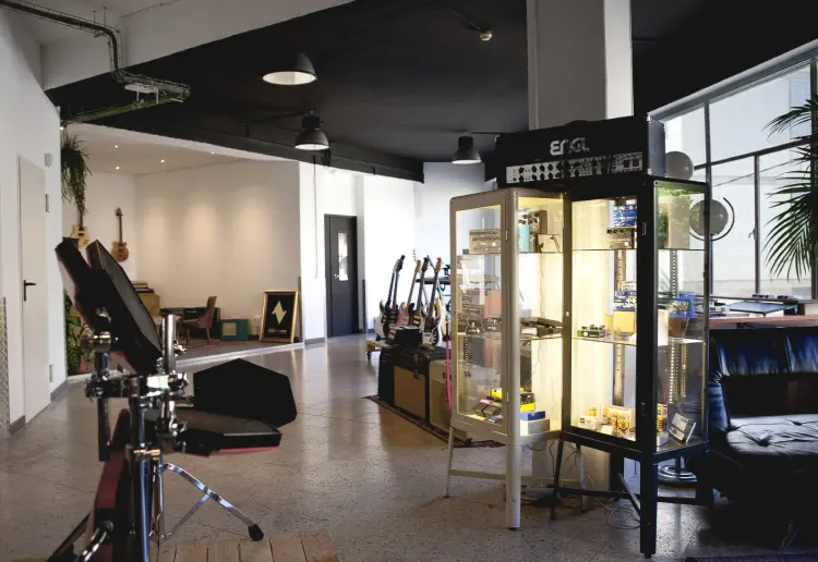 MUSIC WORK SHOP
