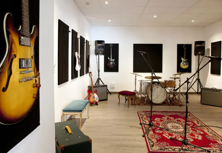 MUSIC WORK SHOP