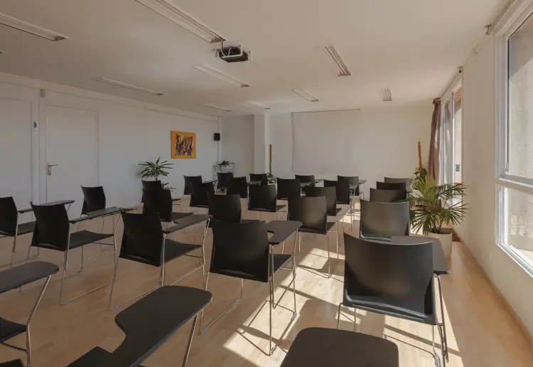 Sala frente la Sagrada Familia