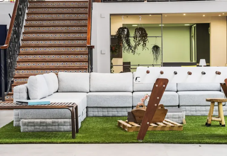 Espacio creativo de Coworking con múltiples ambientes
