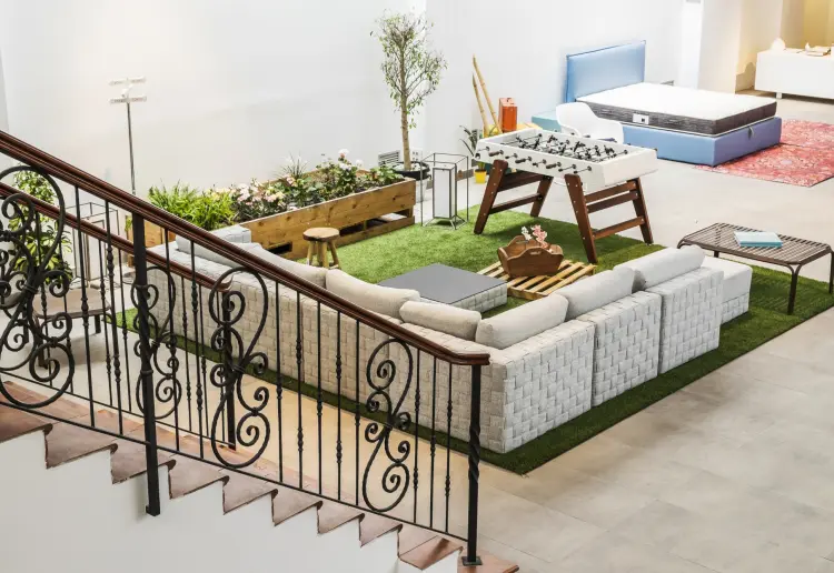 Espacio creativo de Coworking con múltiples ambientes