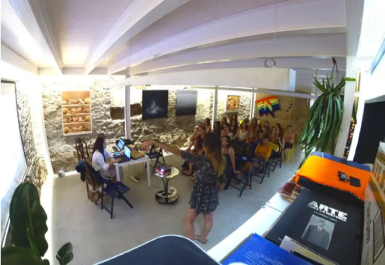 Beautiful space and front gallery to rent for events/ workshops/ conferences