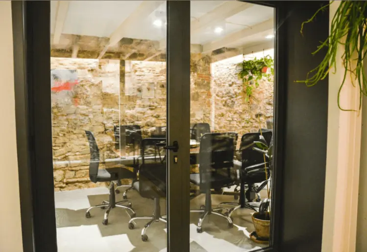 Beautiful space and front gallery to rent for events/ workshops/ conferences
