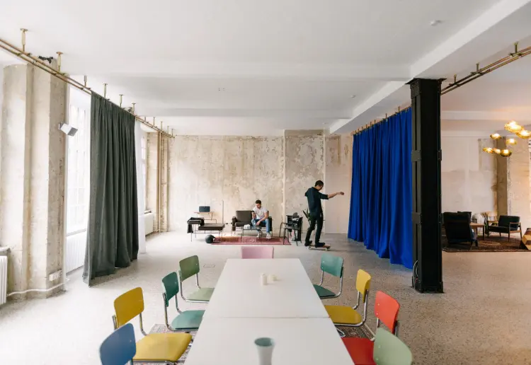Friends Space