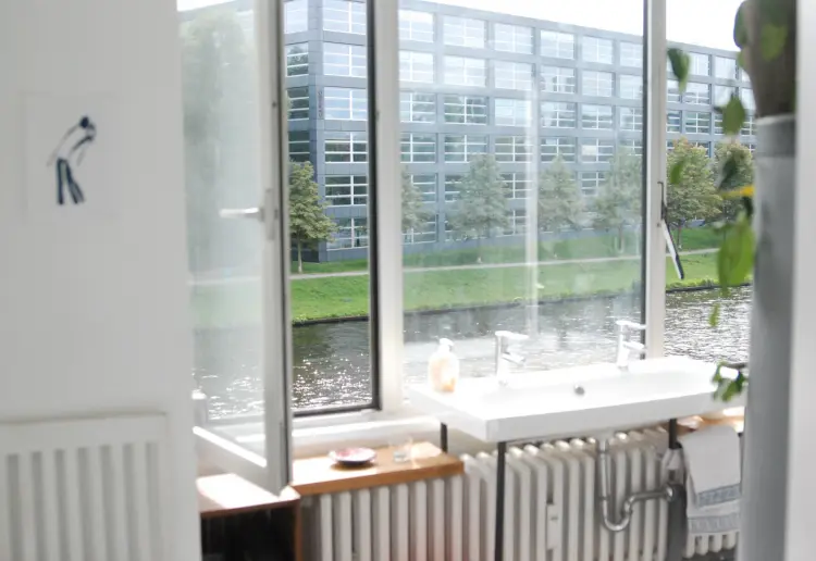 Raum für eine private Veranstaltung - mit Blick auf die Spree!!!