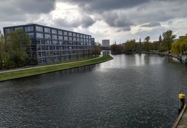 Raum für eine private Veranstaltung - mit Blick auf die Spree!!!