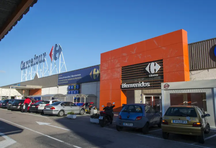 C.C. Carrefour Cáceres bajo petición