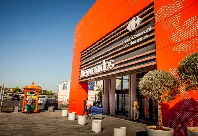 C.C. Carrefour Dos Hermanas bajo petición