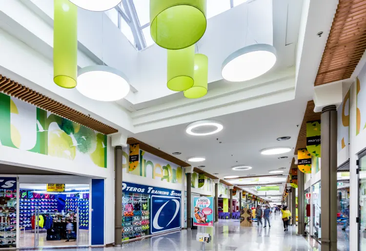 C.C. Carrefour Gran Sur bajo petición